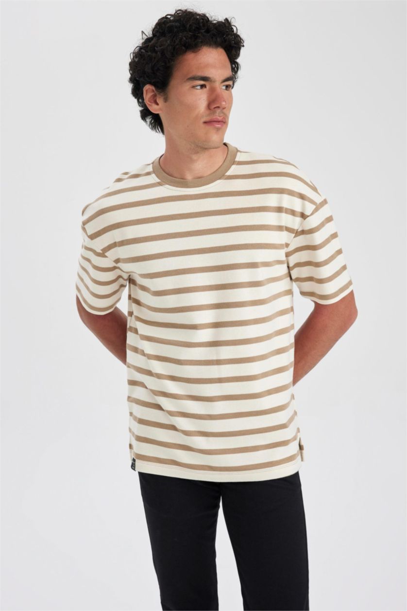 MAN Beige Comfort Fit Crew Neck Striped T-Shirt