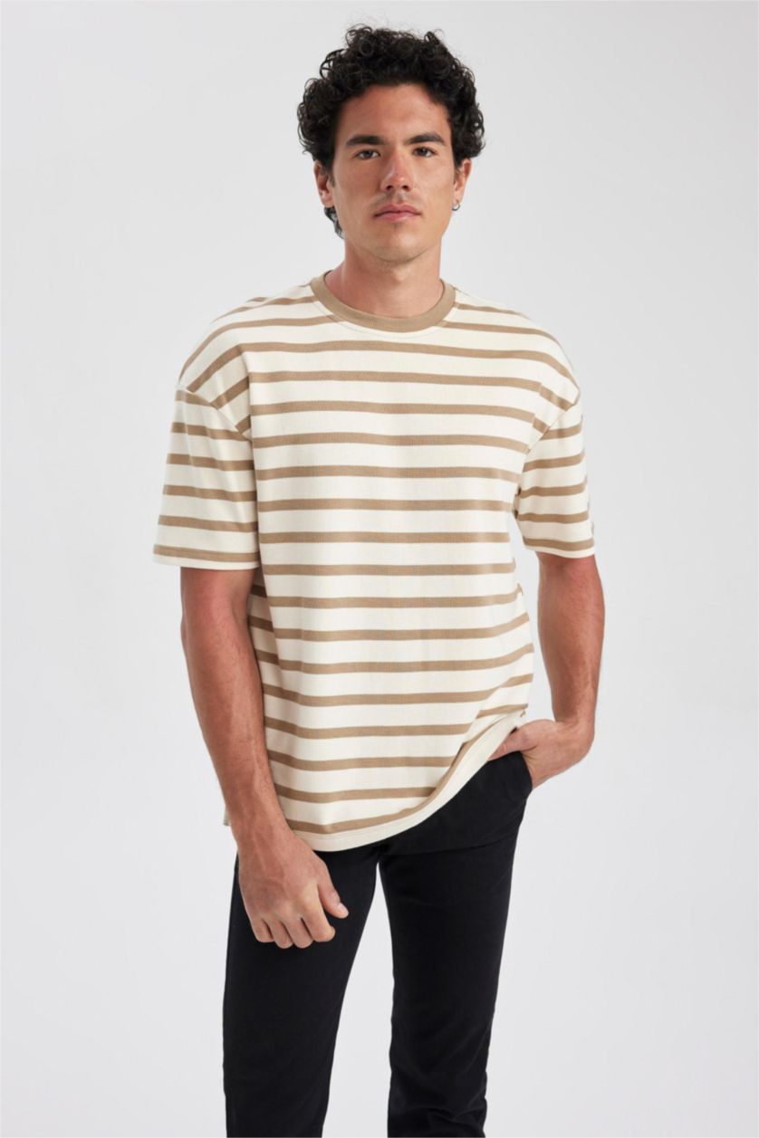 MAN Beige Comfort Fit Crew Neck Striped T-Shirt