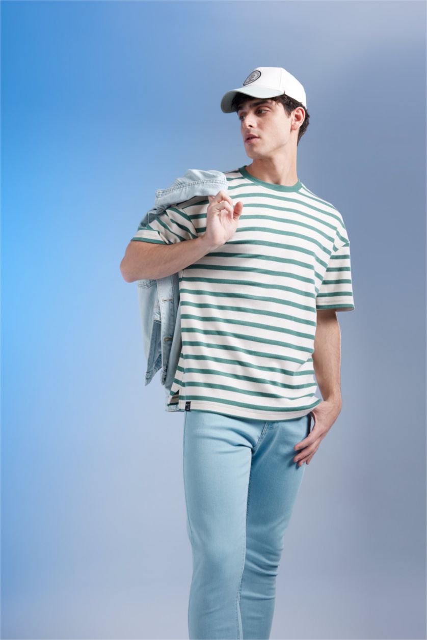 رجال أخضر تي شيرت مخطط قصة مريحة بياقة مستديرة