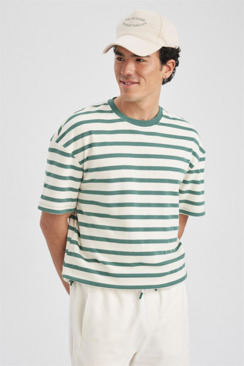 رجال أخضر تي شيرت مخطط قصة مريحة بياقة مستديرة