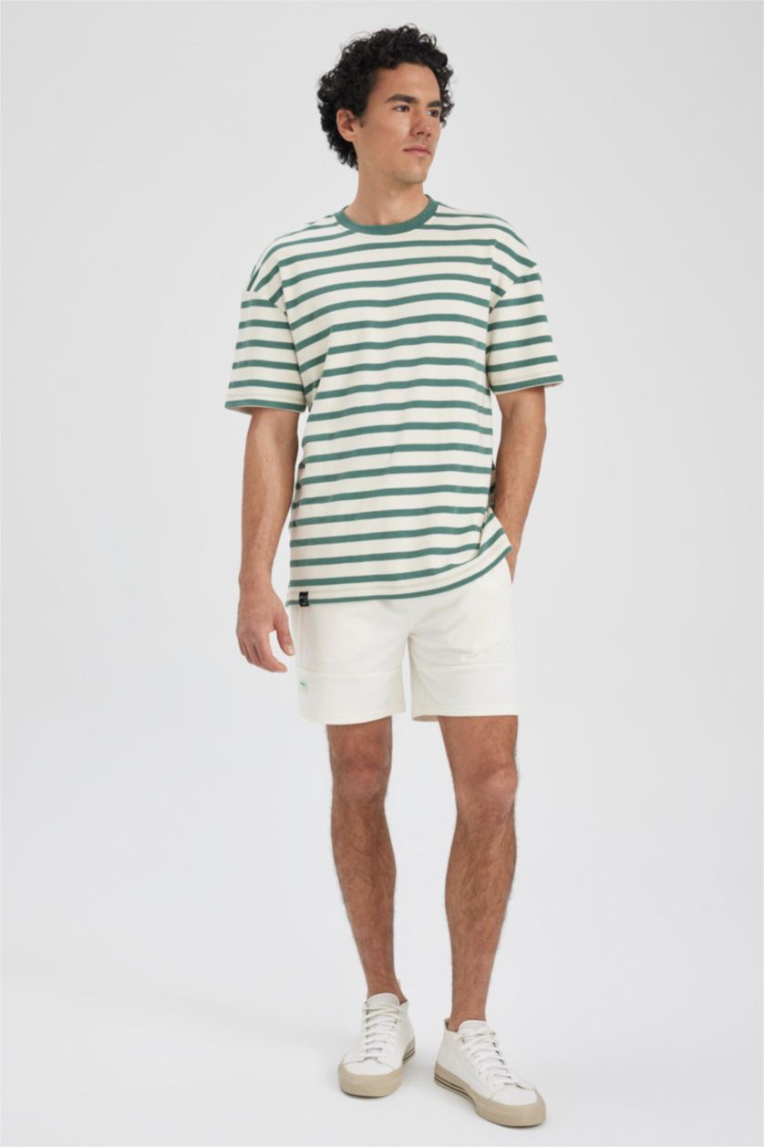 رجال أخضر تي شيرت مخطط قصة مريحة بياقة مستديرة