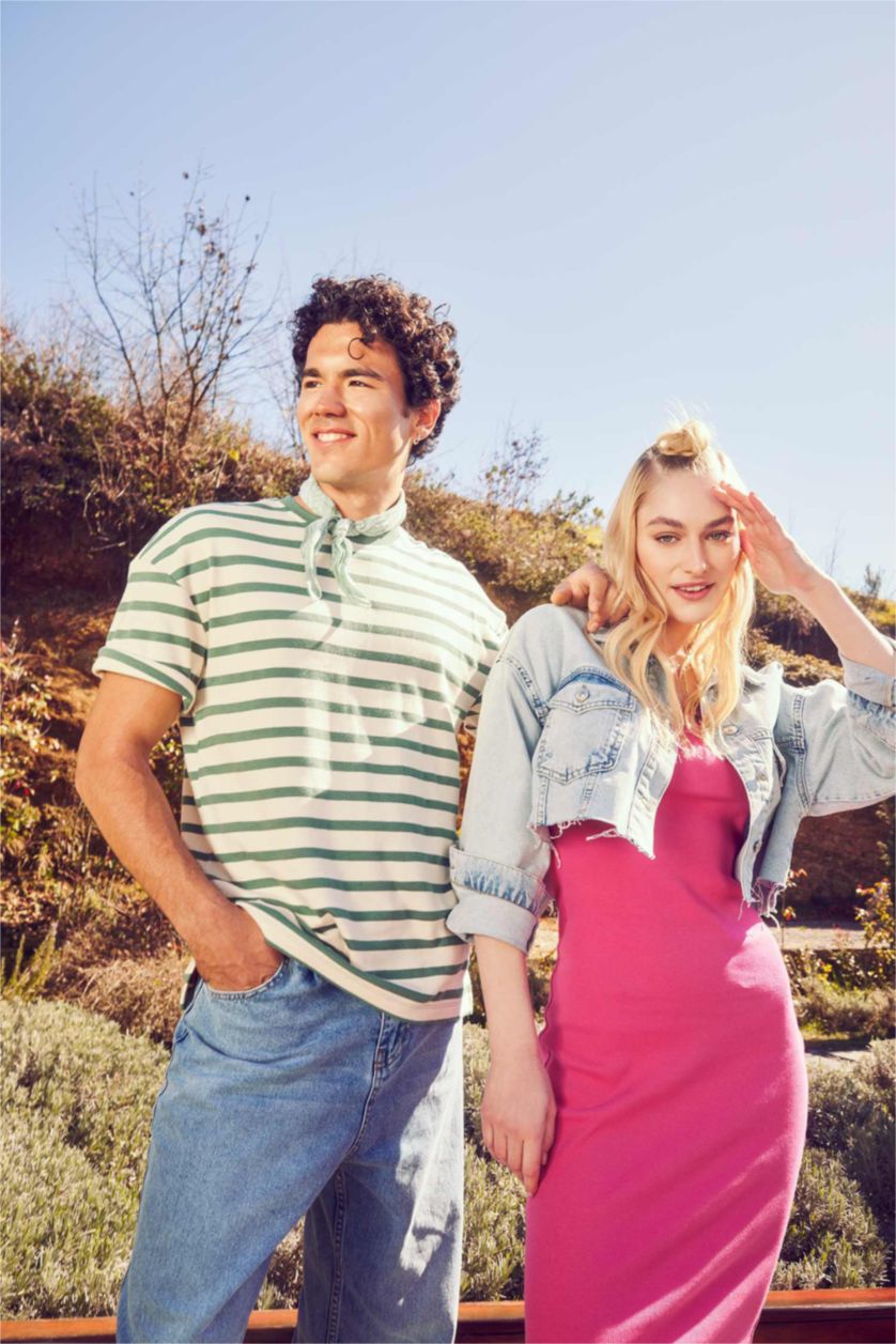 رجال أخضر تي شيرت مخطط قصة مريحة بياقة مستديرة