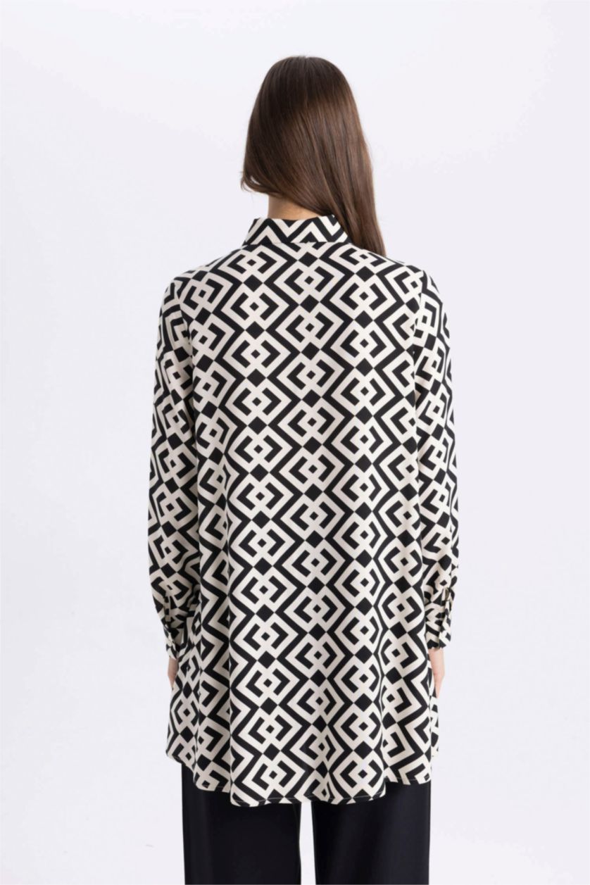 نساء أسود قميص طويل ردن طويل وقصة عادية بنمط البيزلي