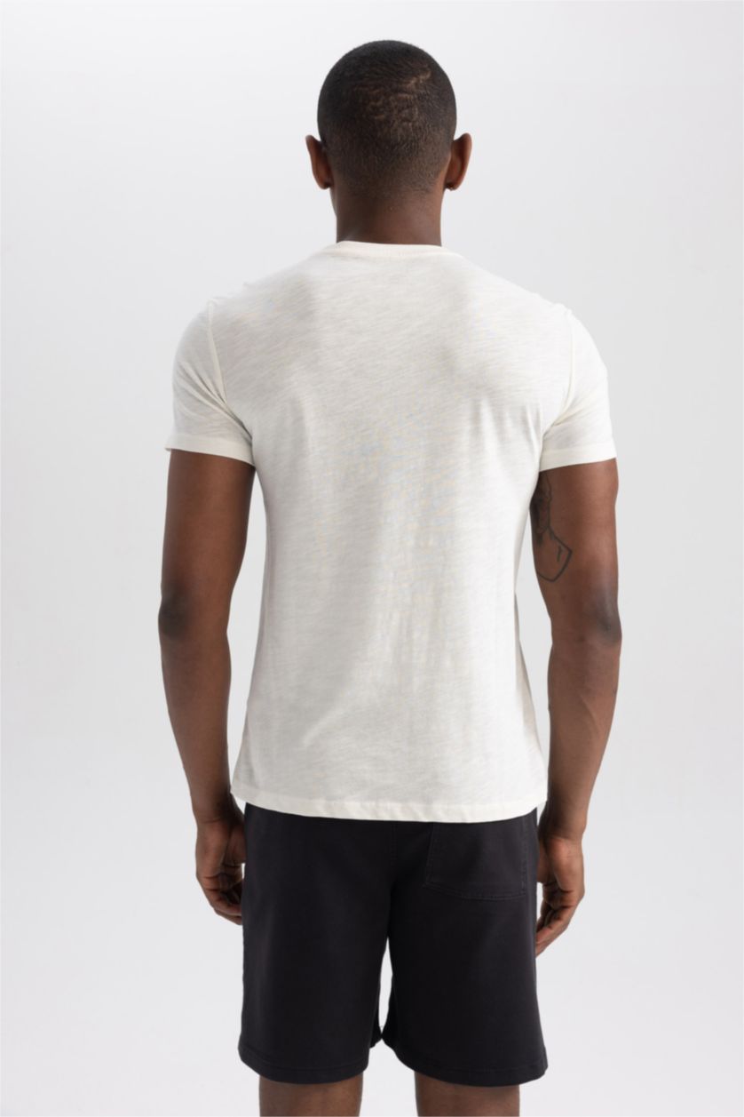 رجال بيج فاتح Slim Fit Short Sleeve T-Shirt