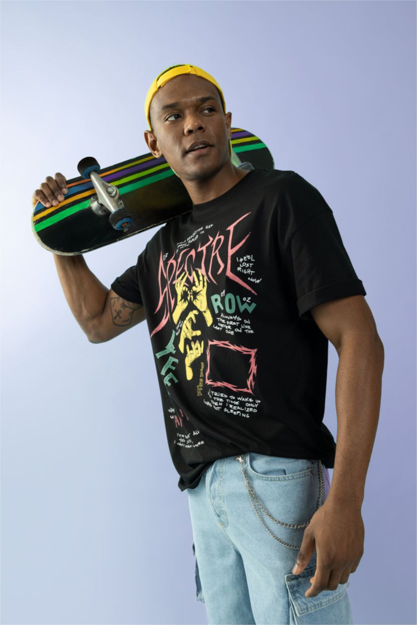 رجال أسود تي شيرت مطبوع قصة مريحة بياقة مستديرة