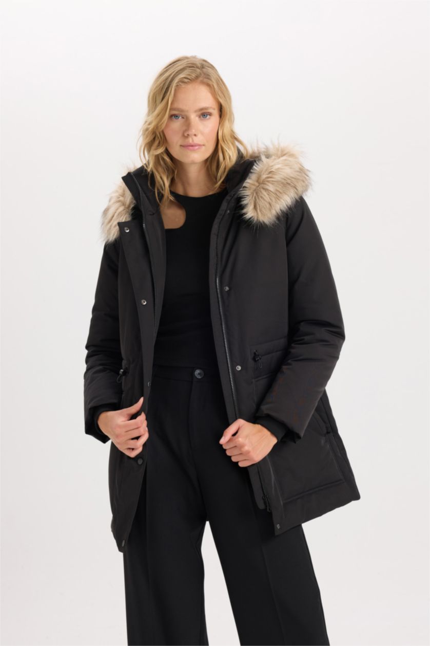 Kadın Siyah Su Geçirmez Şişme Mont Parka Oversize Geniş Kalıp Çıkarılabilir Suni Kürk Kapüşonlu Fermuarlı Çıtçıtlı Cepli