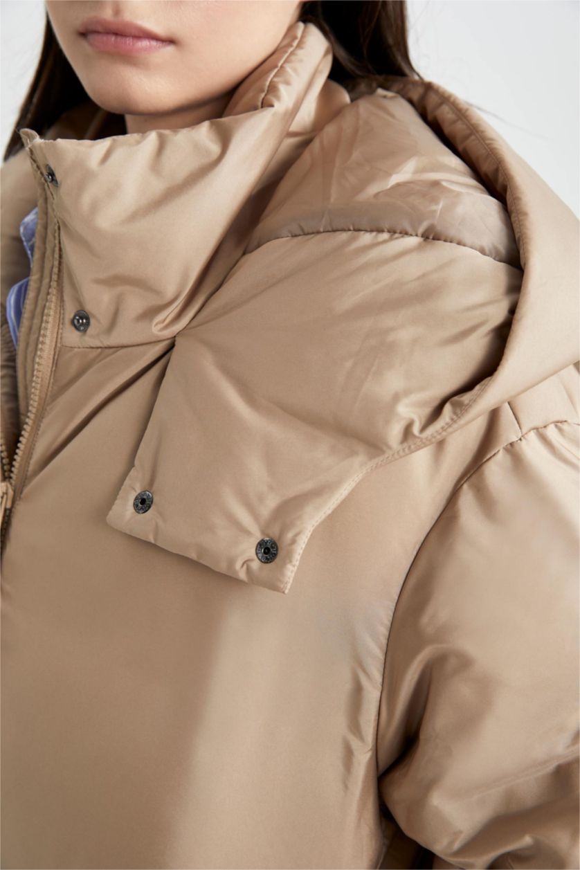 Kadın Camel Su İtici Şişme Mont Oversize Geniş Kalıp Fermuar Çıtçıtlı Cepli Kapüşonlu