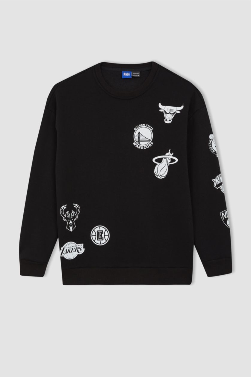 MAN Black Comfort Fit NBA Licensed Long Sleeve Sweatshirt