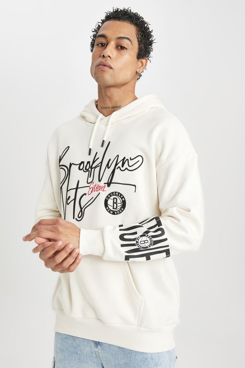 Erkek Ekru NBA Brooklyn Nets Oversize Geniş Kalıp Kapüşonlu Cepli Kalın Sweatshirt