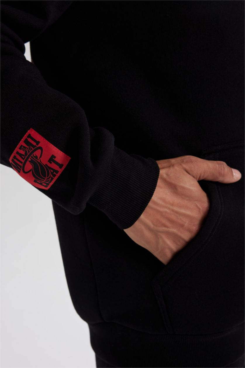 HOMME Noir Sweat- Shirt Coupe Régulière Encapuchonné Avec Poche à Manches Longues De DefactoFit NBA