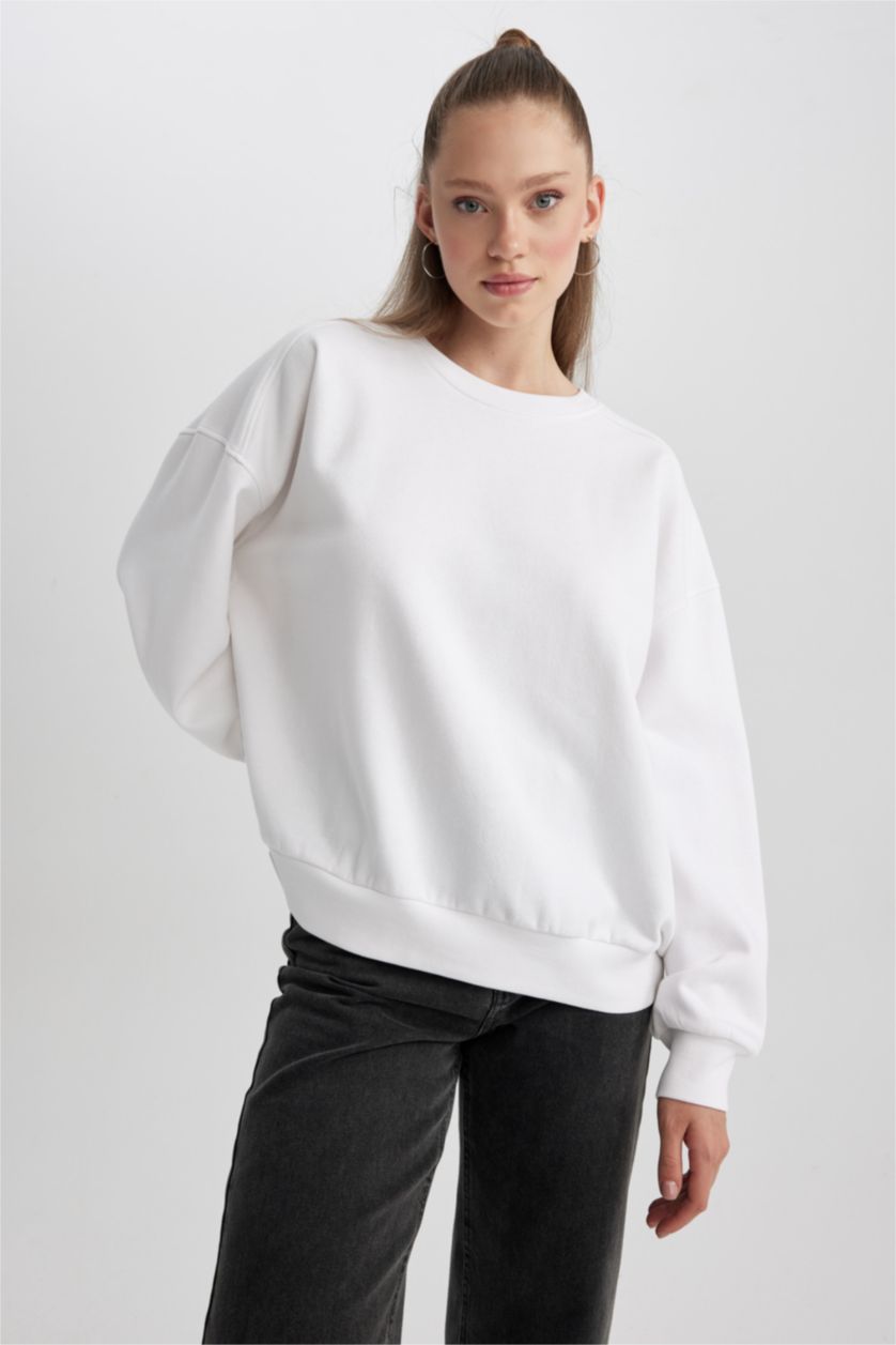 Kadın Kırık Beyaz Oversıze Kalın Kumaş Sweatshirt