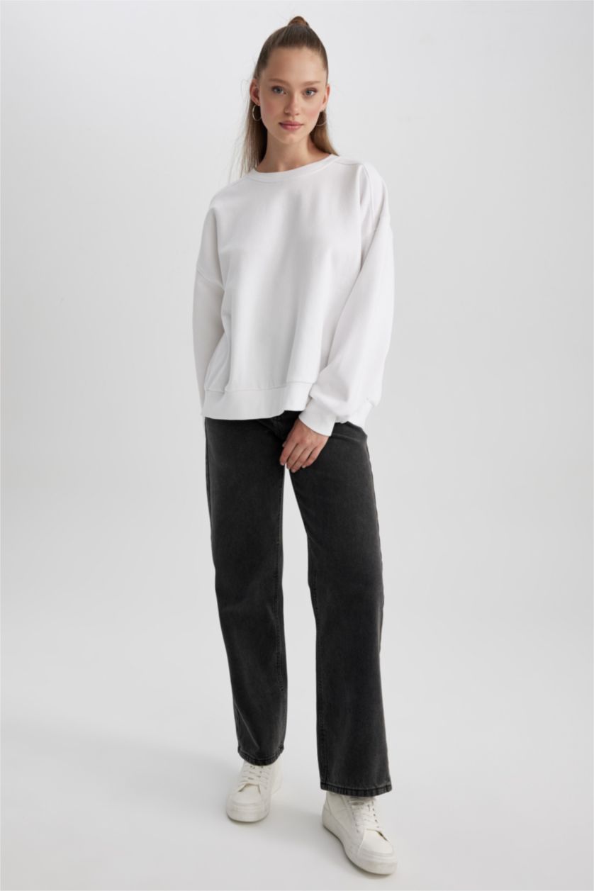 Kadın Kırık Beyaz Oversıze Kalın Kumaş Sweatshirt
