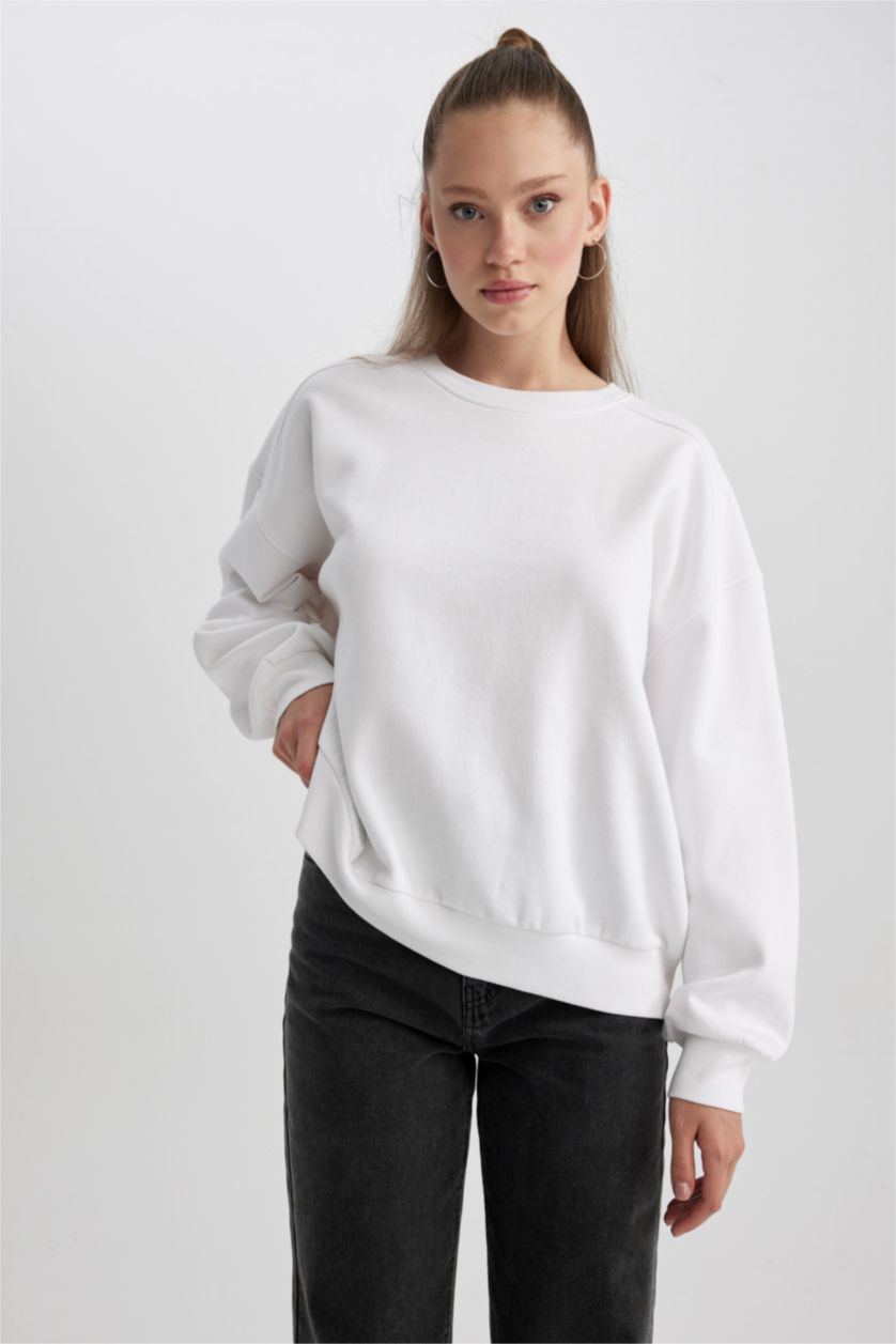 Kadın Kırık Beyaz Oversıze Kalın Kumaş Sweatshirt