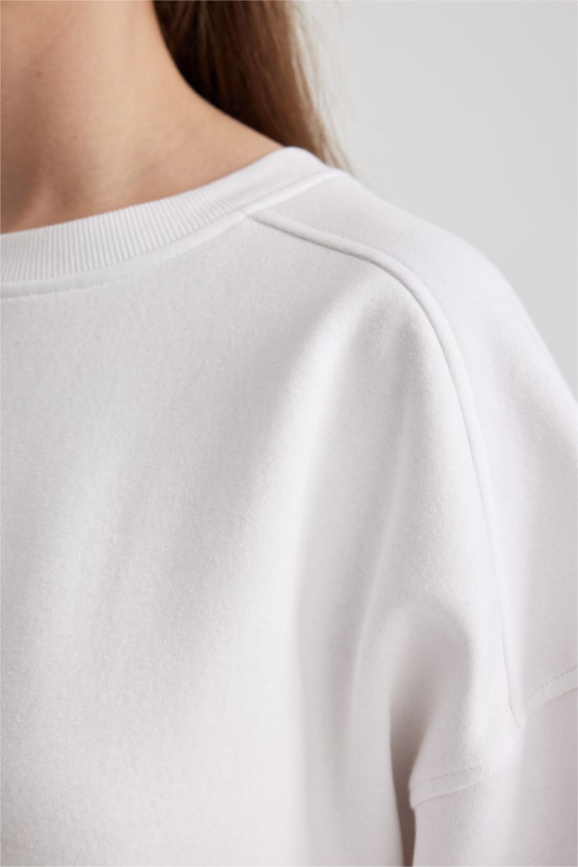 Kadın Kırık Beyaz Oversıze Kalın Kumaş Sweatshirt