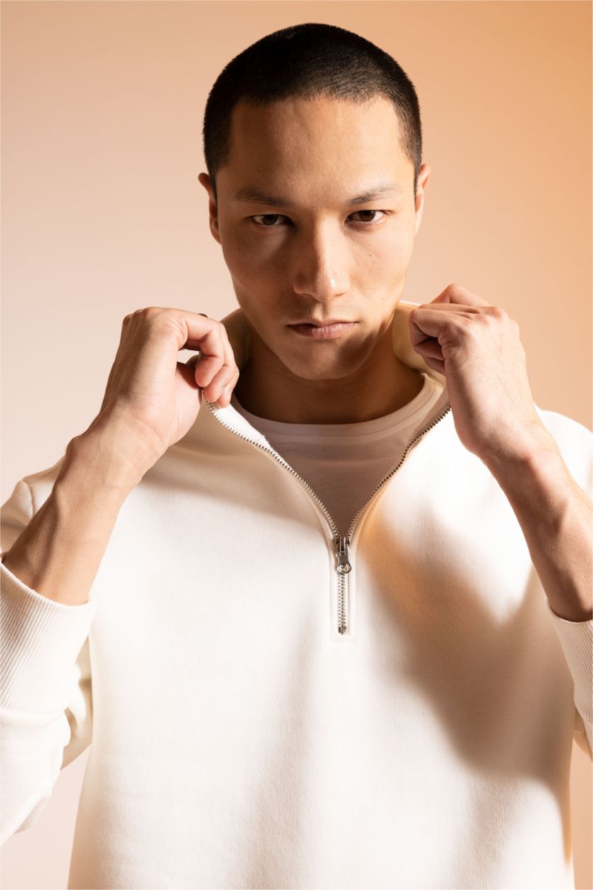 MAN White Comfort Fit Thick Sweatshirt Fabric Sweatshirt