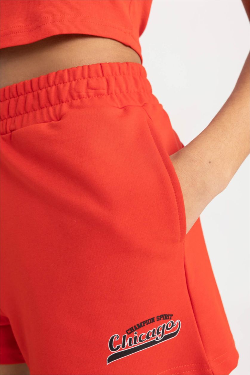 FEMME Rouge Short de sport Coupe Standard