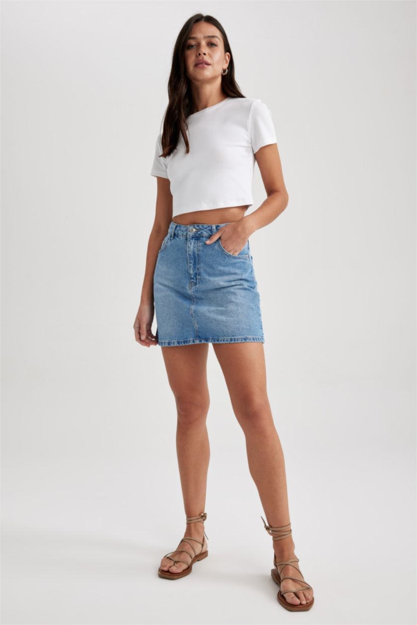 نساء أزرق تنورة جينز قصيرة قصة عادية