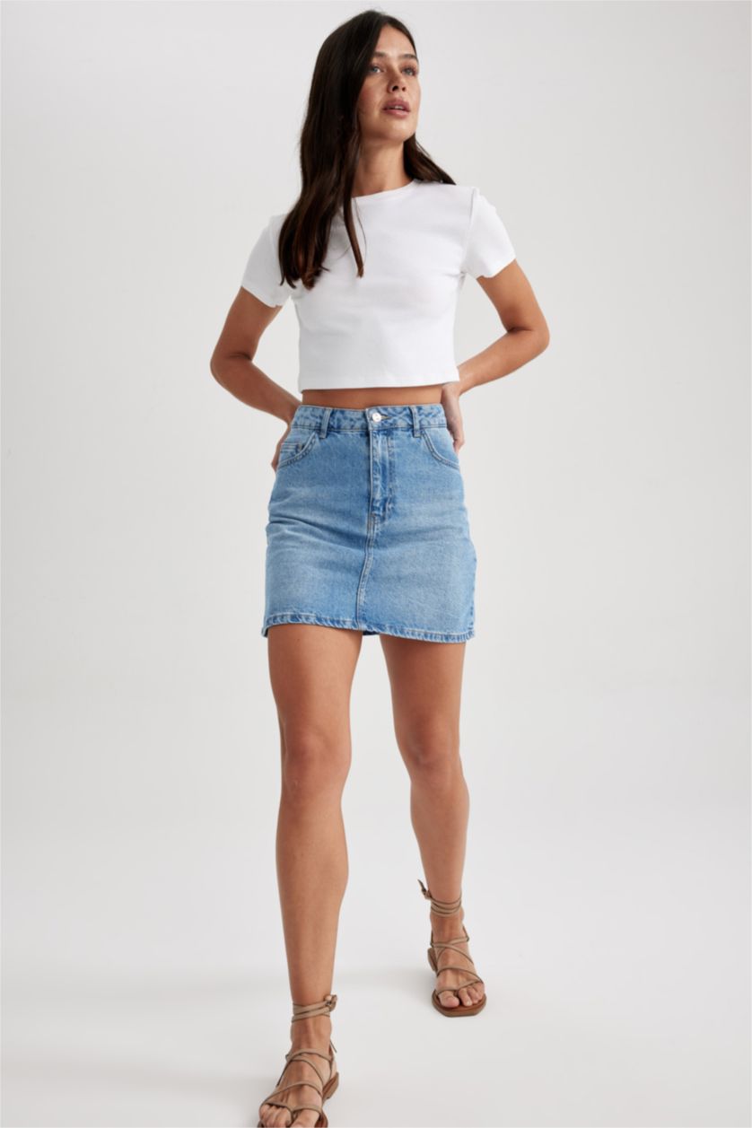 نساء أزرق تنورة جينز قصيرة قصة عادية