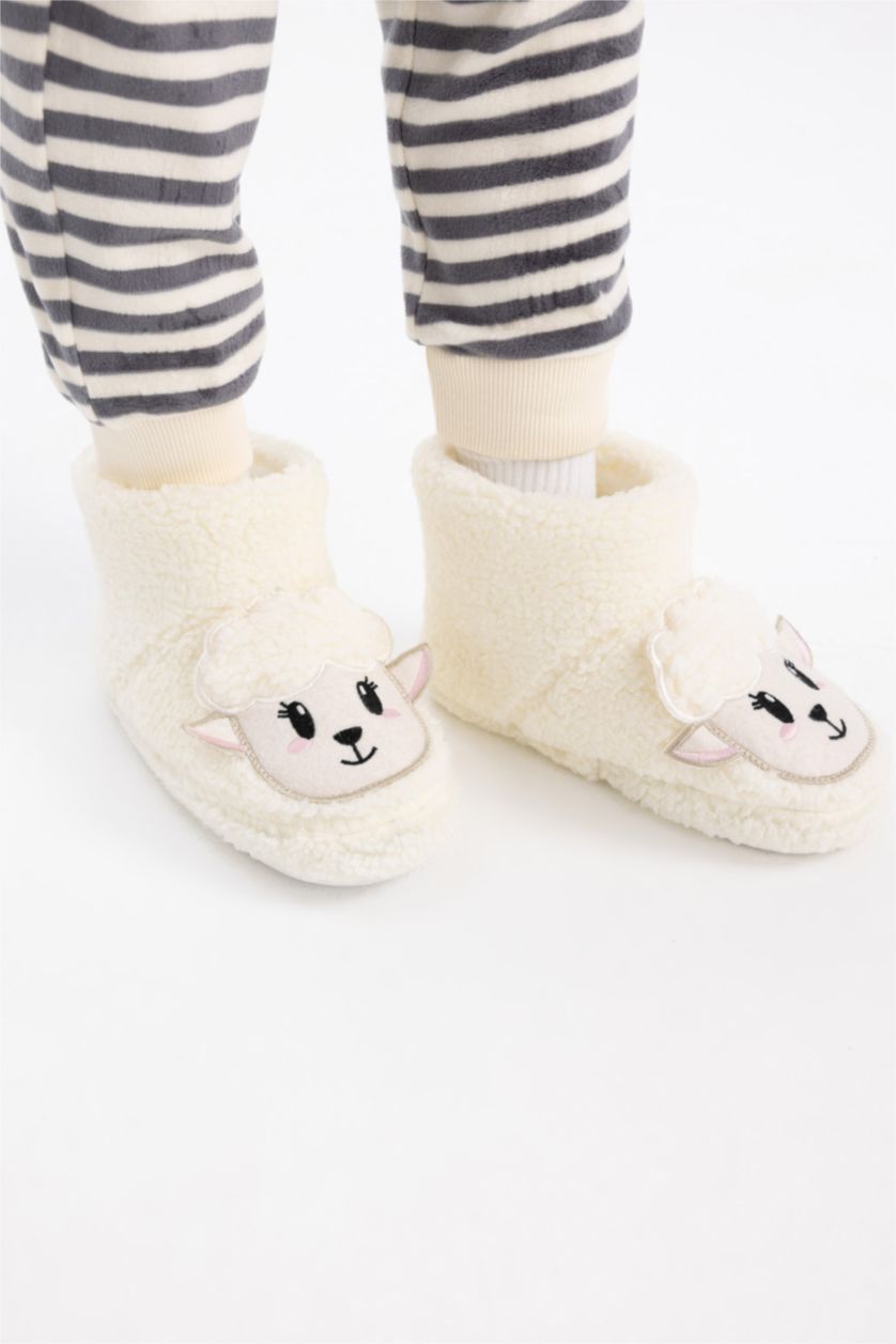 GIRLS & TEENS White Girl Flat Sole Home Boots