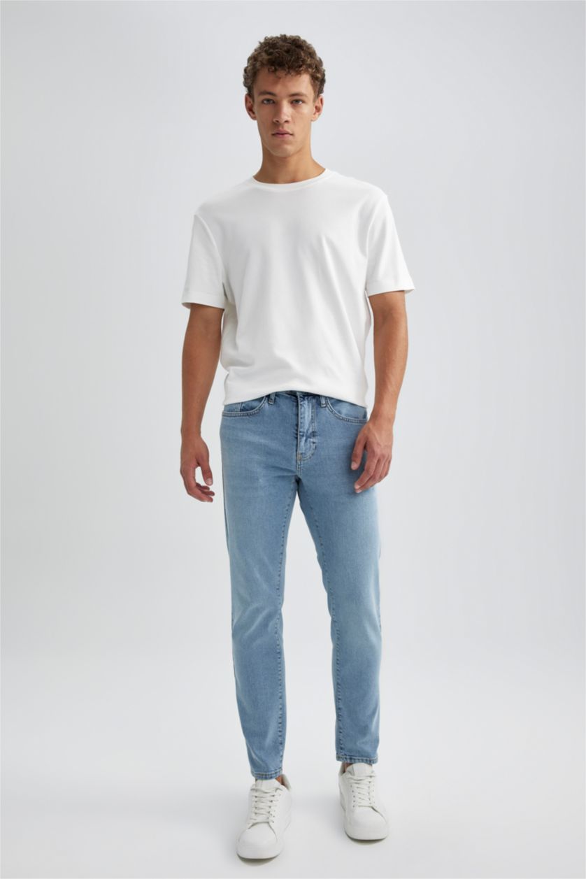 Man Light Blue Slim Tapered Fit Narrow Fit Normal Waist Tapered Leg Jeans