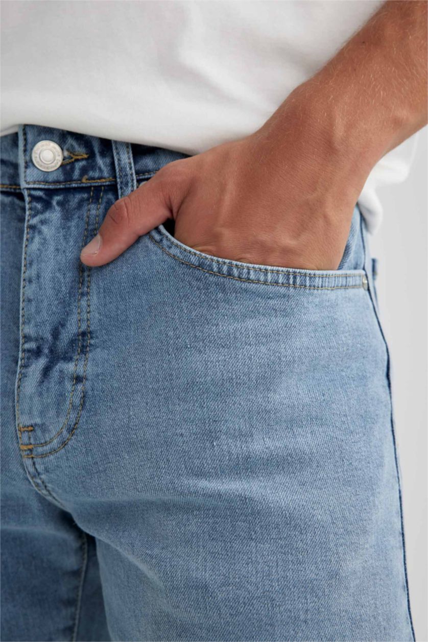 Man Light Blue Slim Tapered Fit Narrow Fit Normal Waist Tapered Leg Jeans