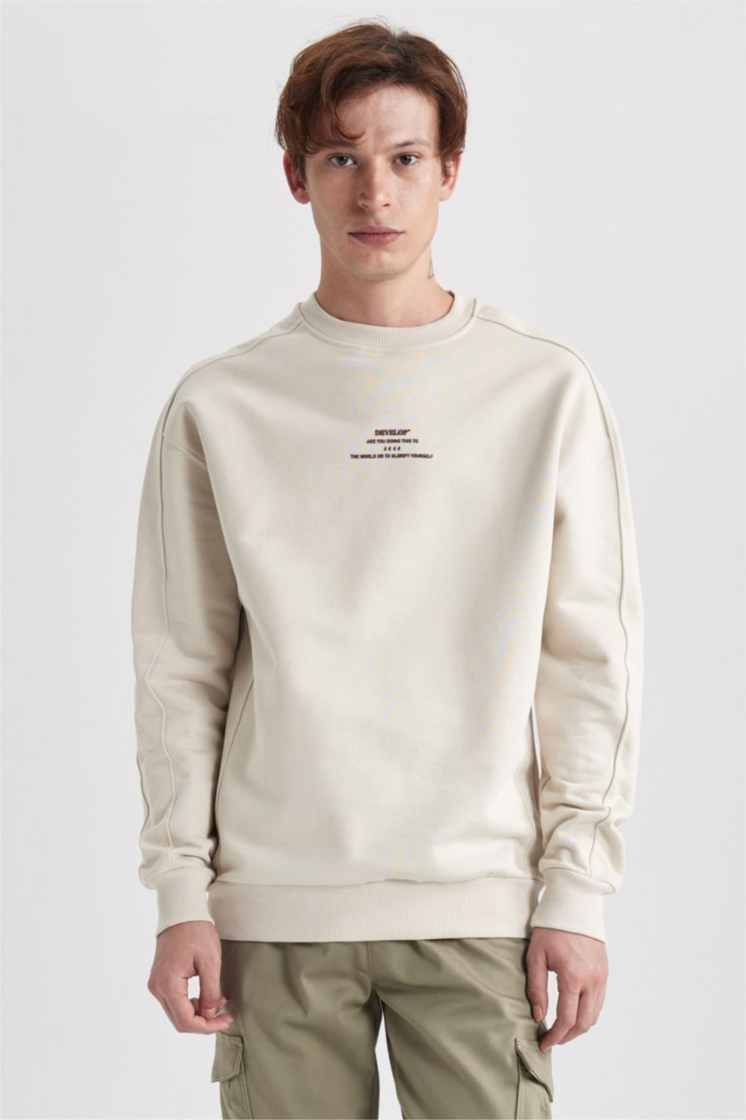رجال اللون الرملي Boxy Fit Sweatshirt