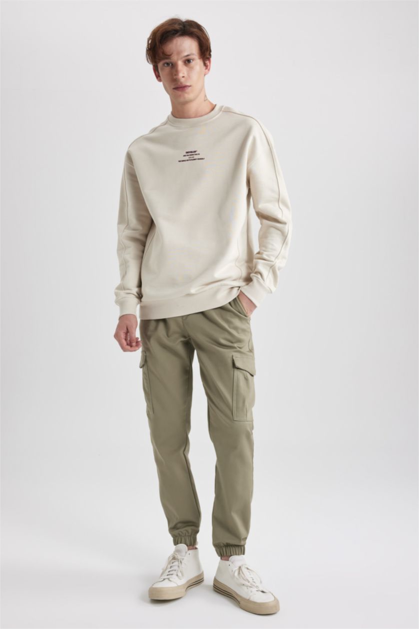 رجال اللون الرملي Boxy Fit Sweatshirt