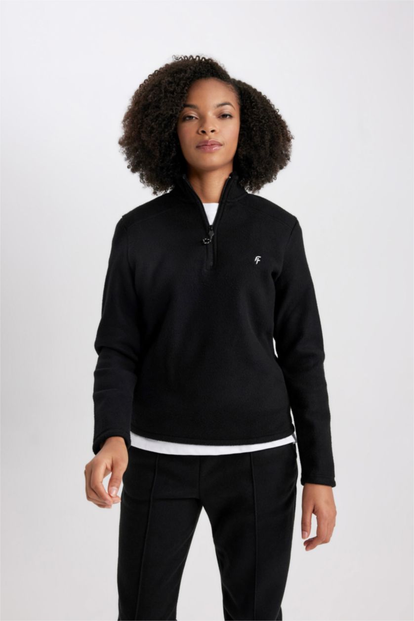 حريمي أسود سويت شيرت بطبعة شعار قصة عادية بياقة بسوسته