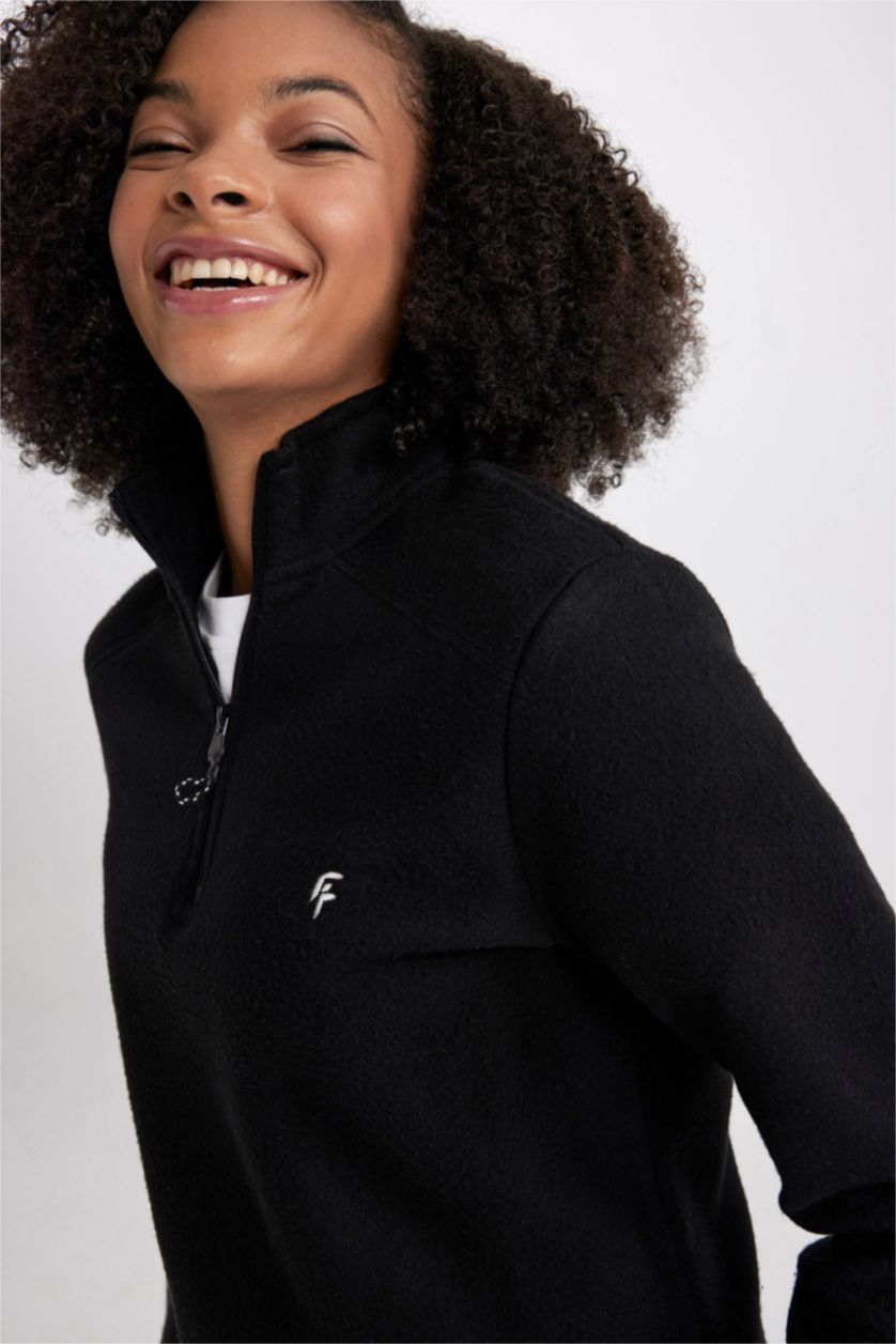 حريمي أسود سويت شيرت بطبعة شعار قصة عادية بياقة بسوسته