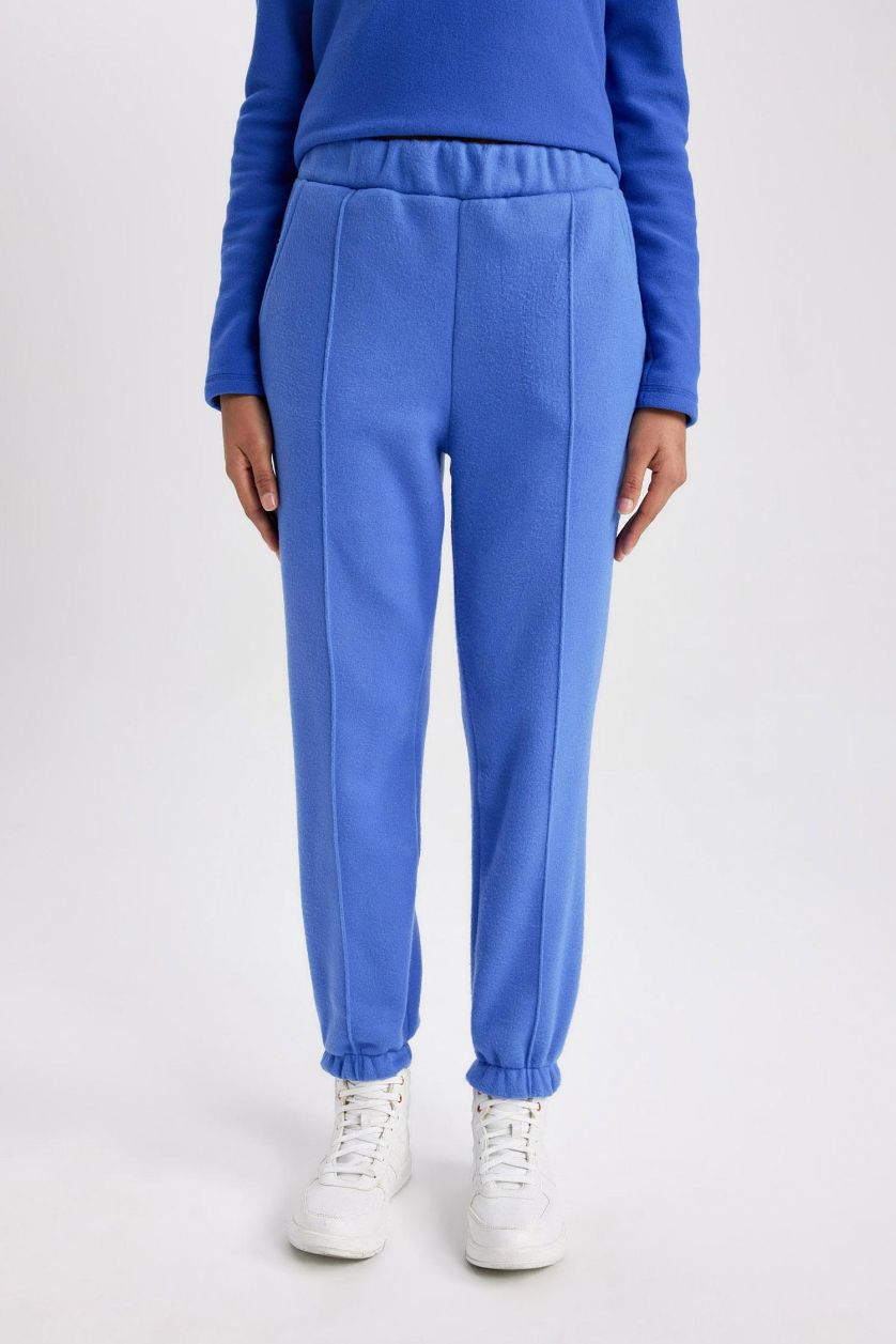 حريمي أزرق فاقع بنطلون سويت بانتس بأستك من تحت بطبعة شعار قصة عادية بجيوب أزرق فاقع من DeFactoFit