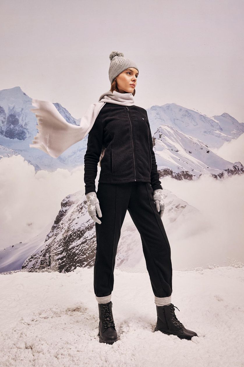 Kadın Siyah Sporcu Jogger Eşofman Altı Standart Fit Çift Cepli