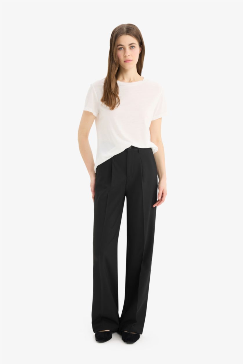 نساء اوف وايت تيشيرت نص كم عادي برقبة مستديرة