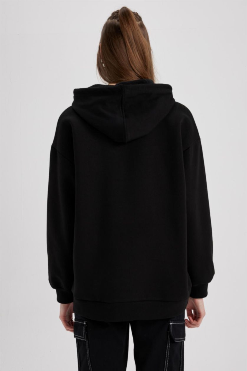 Жіночий Чорний Світшот оверсайз з капюшоном Wednesday з принтом з товстої тканини для жінок