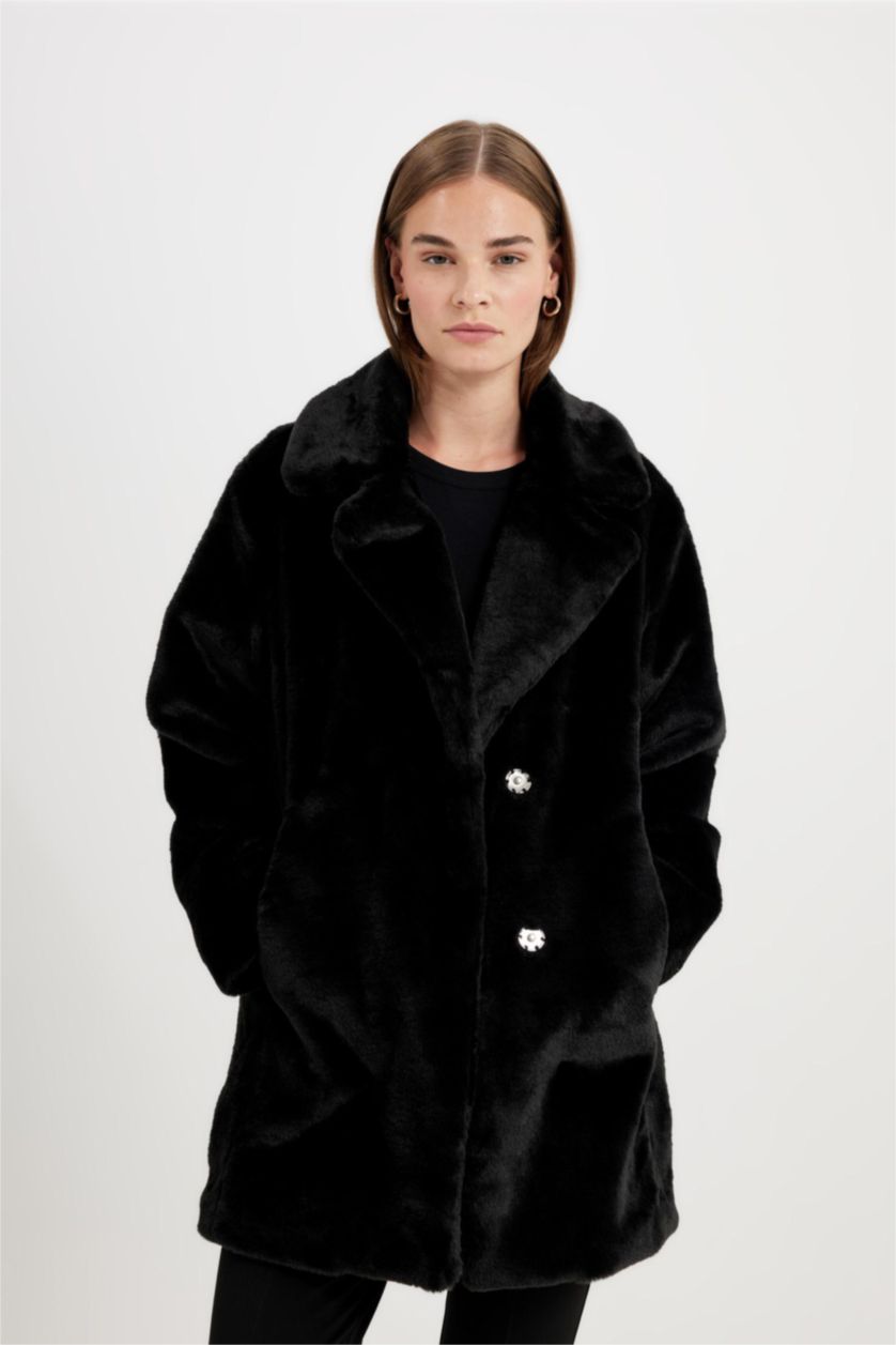 Kadın Siyah Uzun Pelüş Kaban Oversize Geniş Kalıp Çıtçıt Kapamalı Cepli 