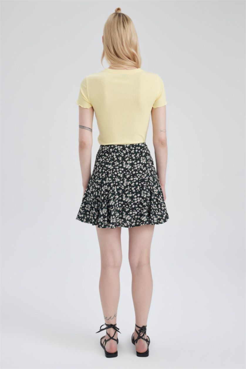 Kadın Siyah Desenli Kiloş Mini Etek