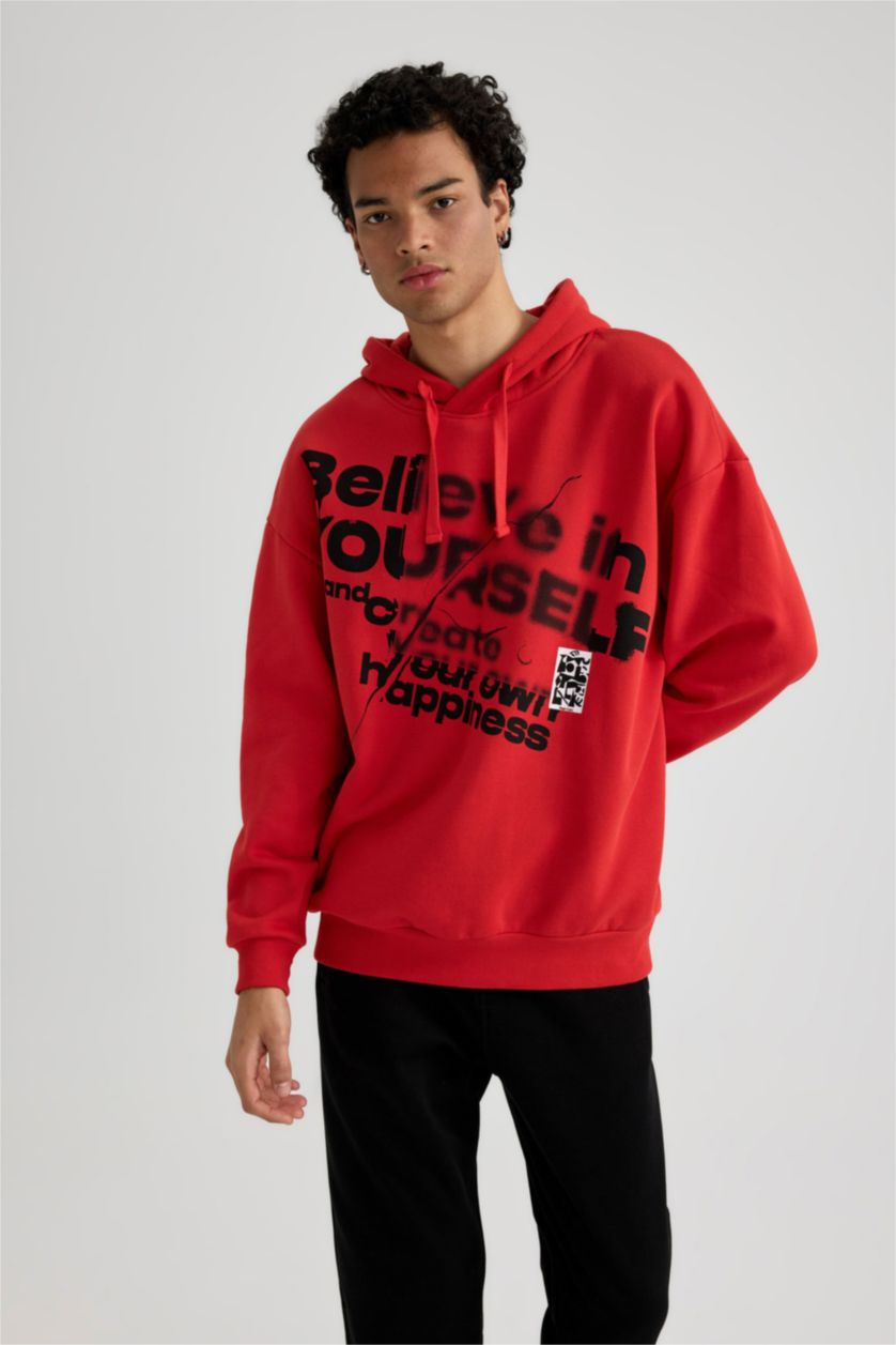 رجال أحمر سويت شيرت مطبوع اوفر سايز بغطاء للرأس وجيب