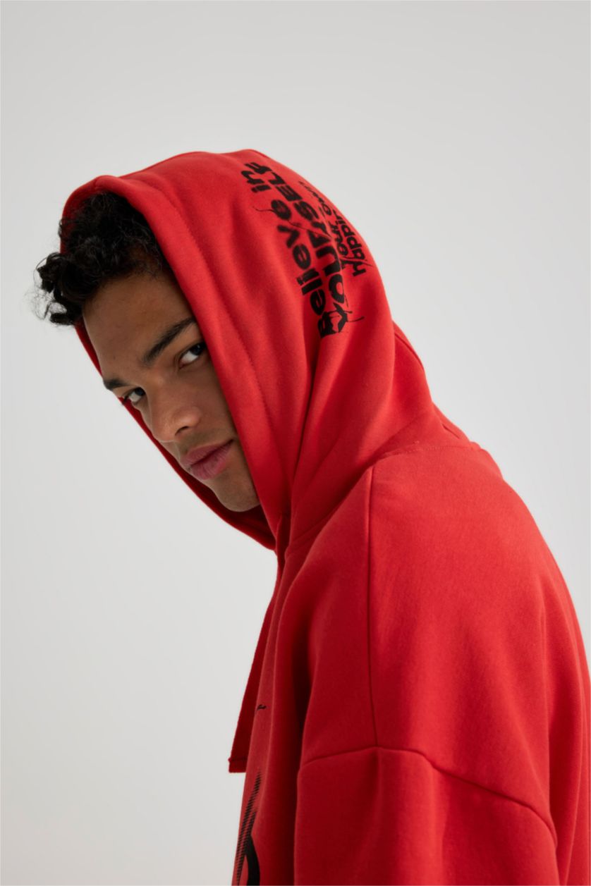 رجال أحمر سويت شيرت مطبوع اوفر سايز بغطاء للرأس وجيب