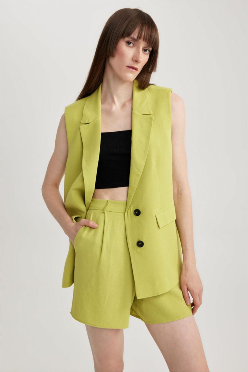 حريمي أخضر شورت كتان وايد ليج بخصر عالي