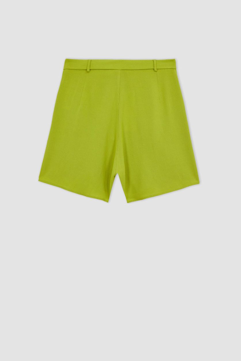 حريمي أخضر شورت كتان وايد ليج بخصر عالي