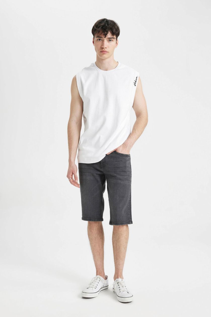 رجال أنثرا شورت جينز قصة عادية