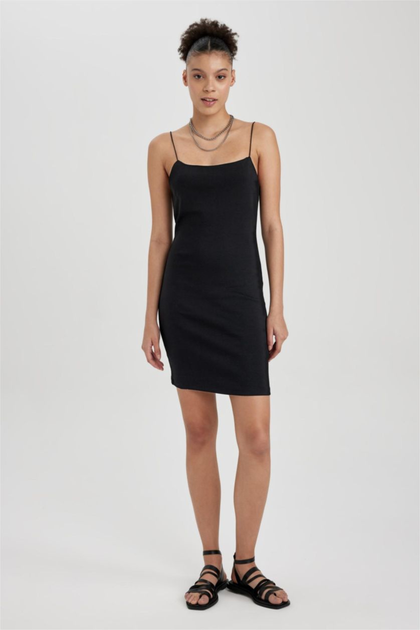 نساء أسود فستان قصير ريبانا بديكون بحمالات