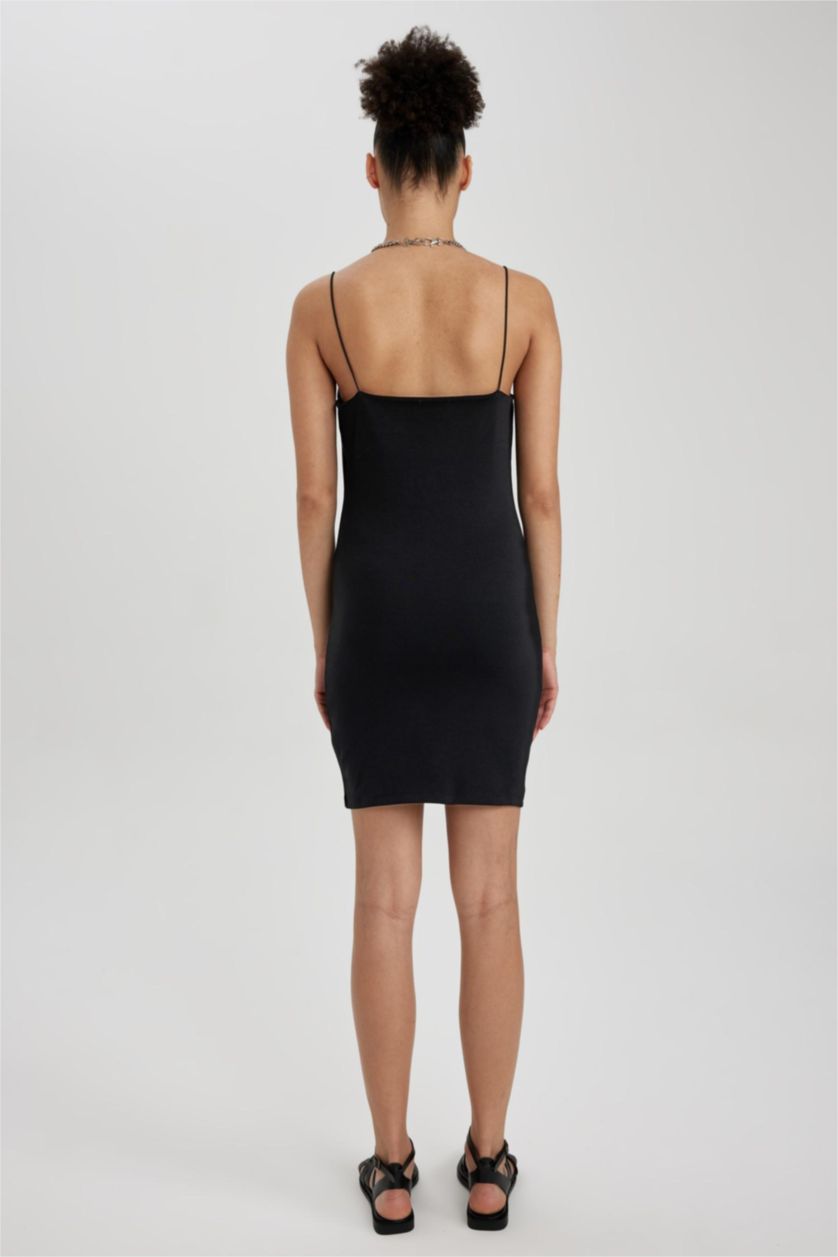 نساء أسود فستان قصير ريبانا بديكون بحمالات