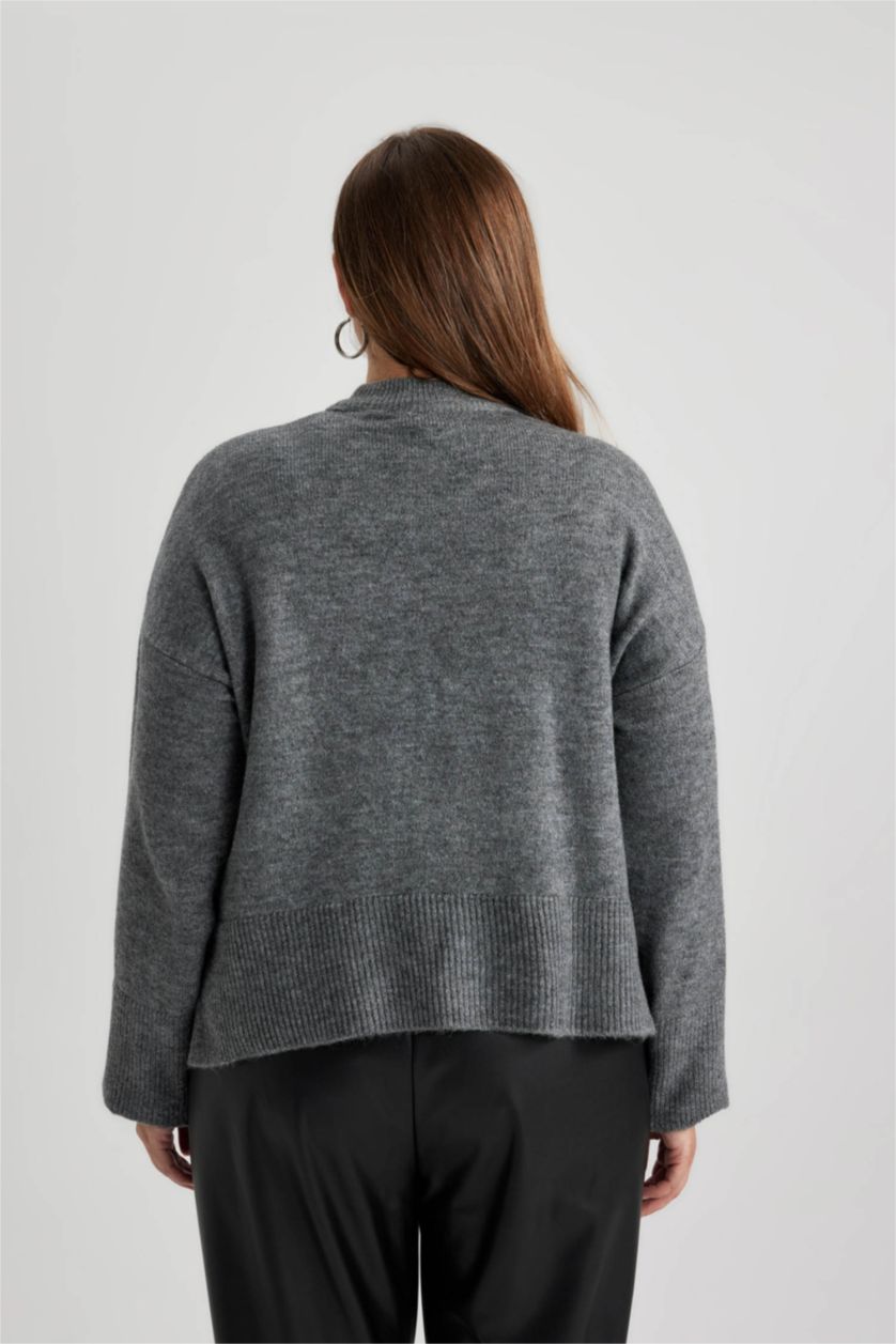 Kadın Gri Relax Fit Bisiklet Yaka Triko Kazak