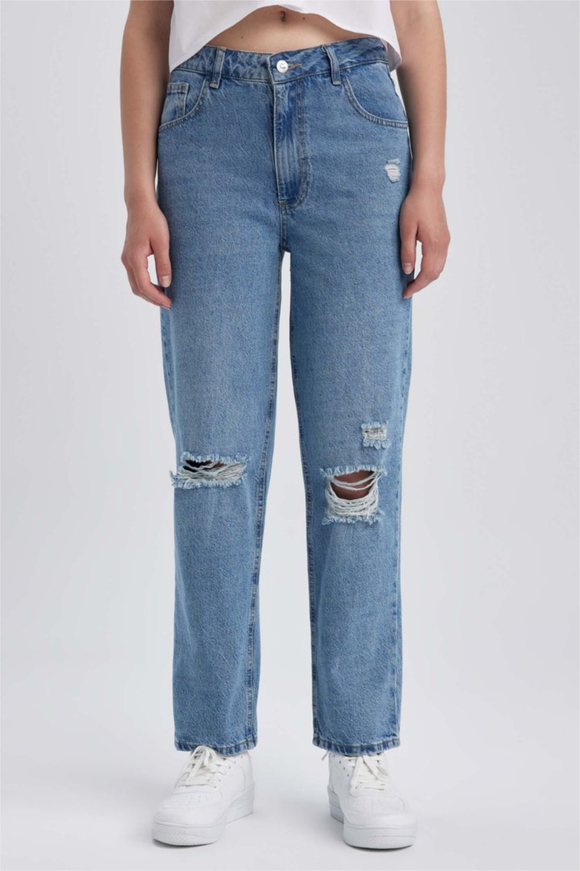 نساء أزرق فاتح بنطلون جينز بوي فريند ممزق