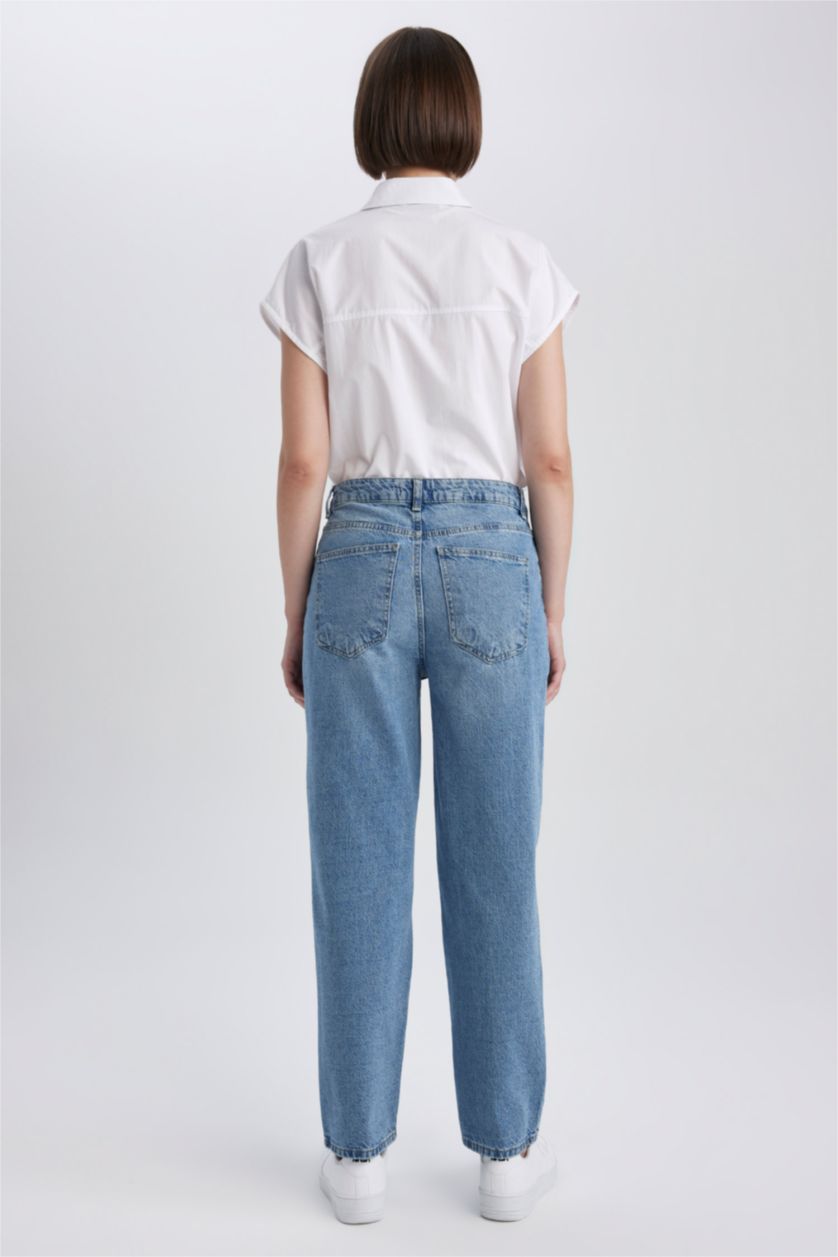 نساء أزرق فاتح بنطلون جينز بوي فريند ممزق