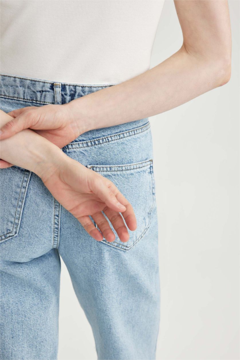 Kadın Açık Mavi 90's Wide Leg Yüksek Bel Geniş Paça Yırtık Detaylı Uzun Jean Pantolon