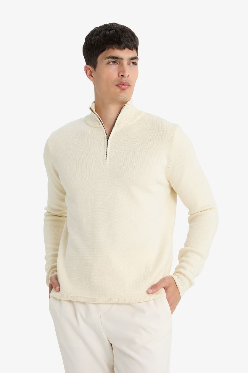 HOMME Écru Pull tricot à coupe standard et col montant