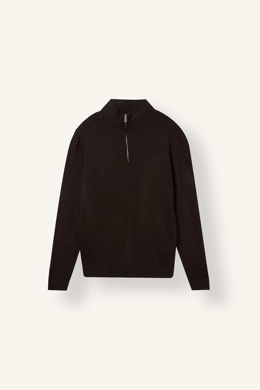 Men Brown Standard Fit Basic Knitted Stand Collar Half-Zip Pullover