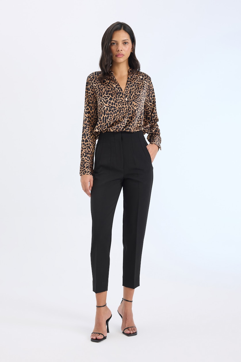 Woman Black High Waist Slim Fit Trousers