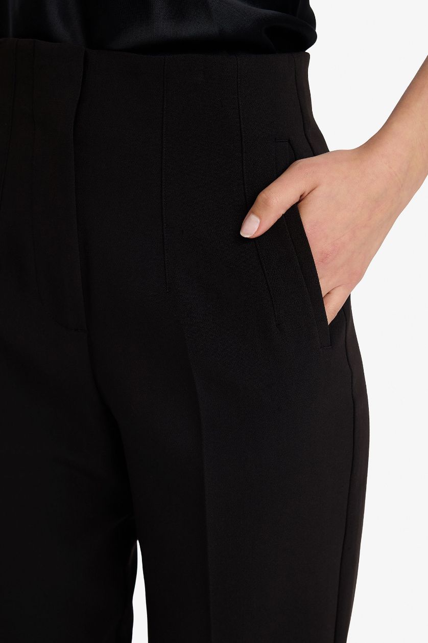 Woman Black Slim Fit High Waist With Pockets Trousers